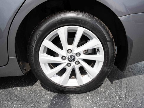 Used 2024 Toyota Camry SE FWD image 28