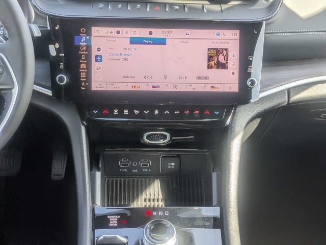 New 2027 Jeep Grand Cherokee Altitude AWD/4WD image 17