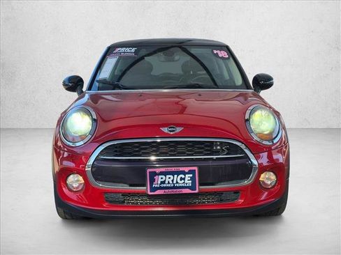 Used 2018 MINI Cooper 2-Door Hardtop FWD image 2