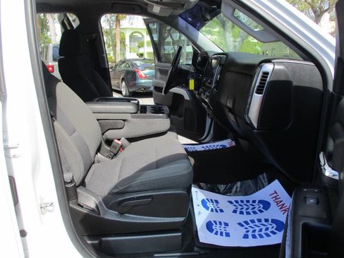 Used 2018 Chevrolet Silverado 1500 LT w/ All Star Edition image 24