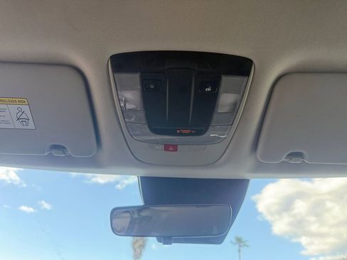 Used 2024 Kia Sportage EX image 22