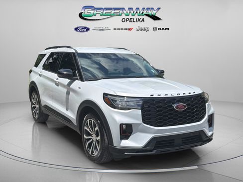 Used 2026 Ford Explorer ST-Line RWD image 1