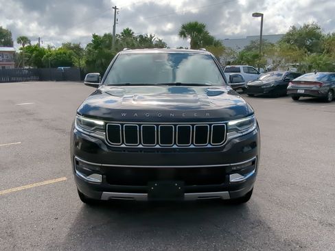 Used 2022 Jeep Wagoneer Series III w/ Flexible Seating Group image 4