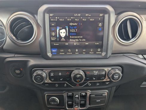 Used 2020 Jeep Wrangler Unlimited Rubicon AWD/4WD image 19