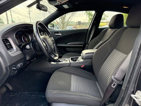 Used 2023 Dodge Charger SXT image 11