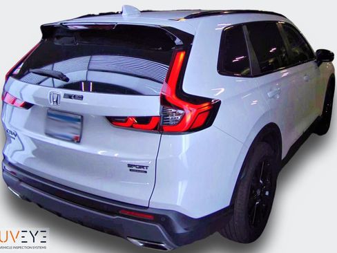 Used 2026 Honda CR-V Sport Touring image 4