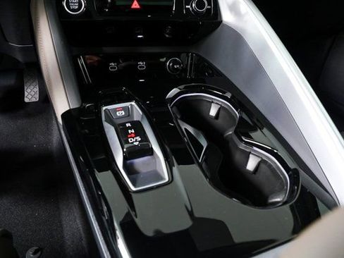 New 2025 Audi Q5 Premium Plus image 18