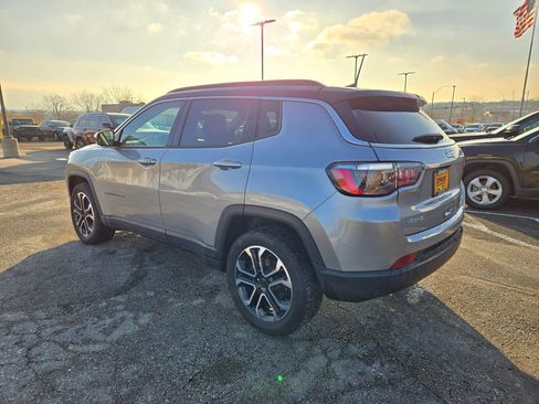 Used 2024 Jeep Compass Limited image 6