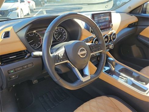 Used 2025 Nissan Sentra SV w/ SV Premium Package image 16