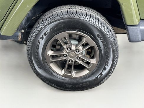 Used 2016 Jeep Wrangler Unlimited Sahara AWD/4WD image 9