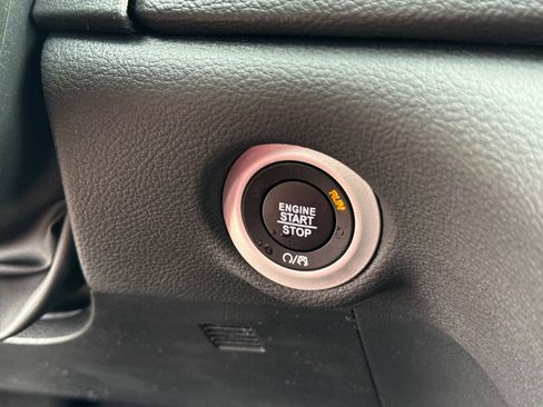 New 2026 Chrysler Pacifica Select image 28