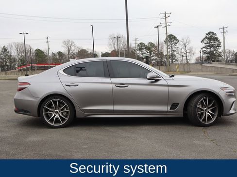 Used 2026 Genesis G70 2.5T image 9