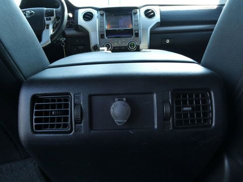 Used 2018 Toyota Tundra Limited AWD/4WD image 20