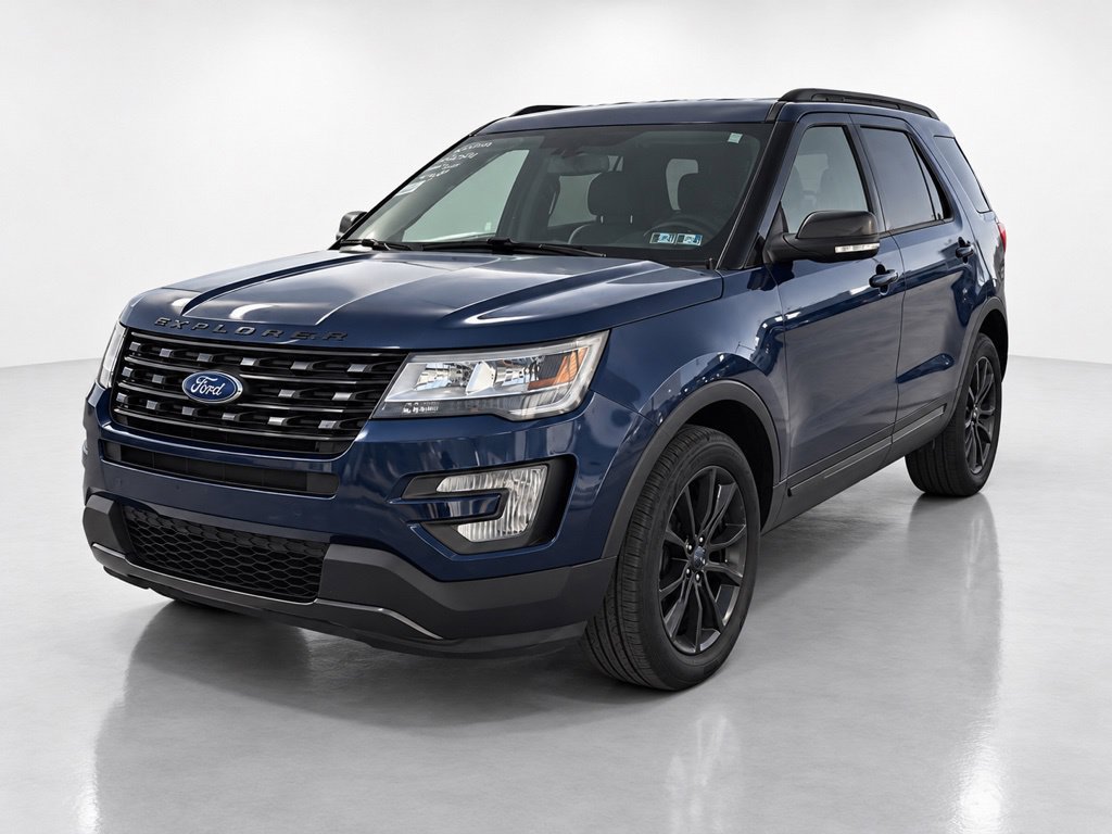 Certified 2017 Ford Explorer XLT w/ Equipment Group 202A AWD/4WD image 4