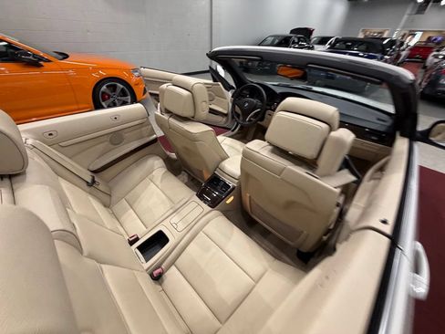 Used 2010 BMW 328i Convertible RWD image 27