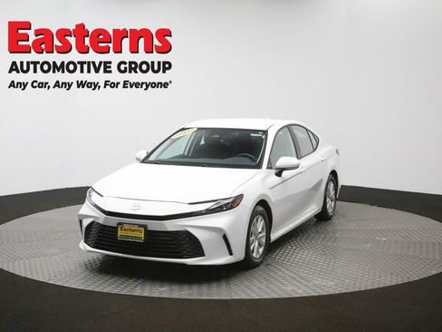 Used 2025 Toyota Camry LE FWD image 56
