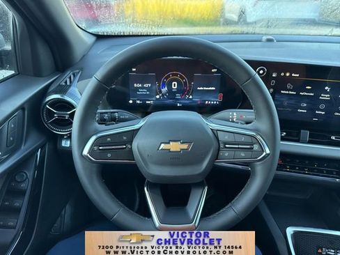 Used 2026 Chevrolet Equinox LT w/ Convenience Package II image 16