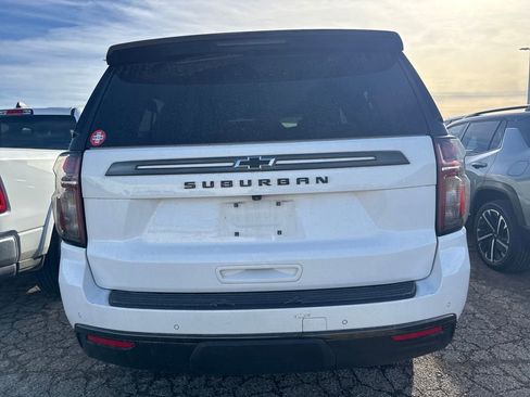 Used 2022 Chevrolet Suburban Z71 w/ Z71 Off-Road Package image 4