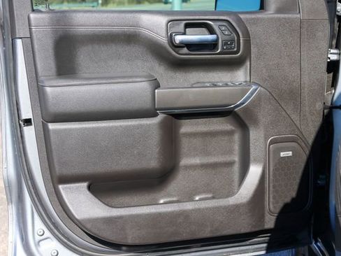 Used 2021 GMC Sierra 1500 AT4 w/ AT4 Preferred Package AWD/4WD image 8