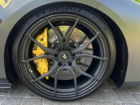 Used 2018 Ferrari 488 Spider RWD image 12