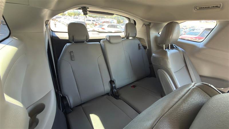 Used 2021 Toyota Sienna XLE AWD/4WD image 22