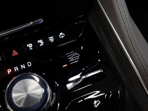 Used 2023 Jeep Wagoneer Series III w/ Rear Seat Video Group 1 image 42