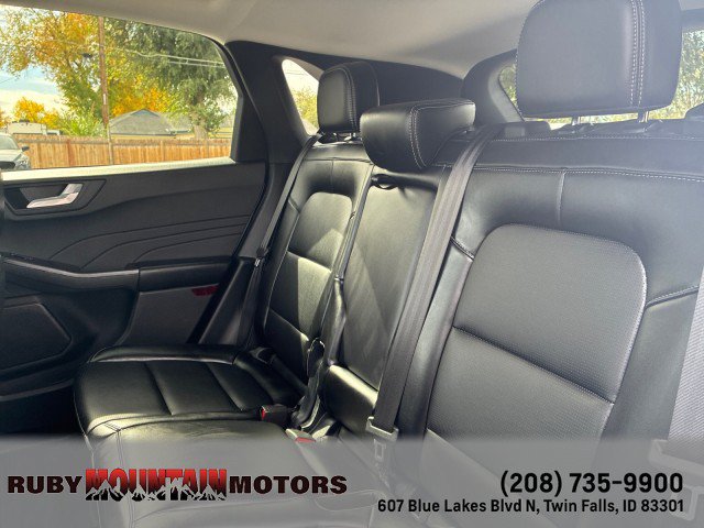 Used 2025 Ford Escape Platinum AWD/4WD image 27