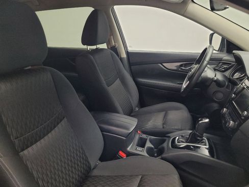 Used 2018 Nissan Rogue SV image 21