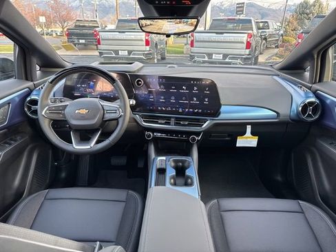 New 2026 Chevrolet Equinox EV LT w/ Active Safety Package 3 AWD/4WD image 13