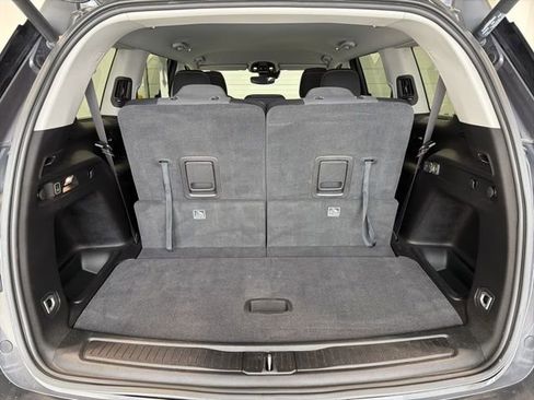 Used 2022 Jeep Grand Cherokee L Laredo w/ Luxury Tech Group I image 29