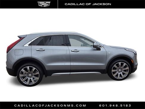Certified 2023 Cadillac XT4 Premium Luxury image 7