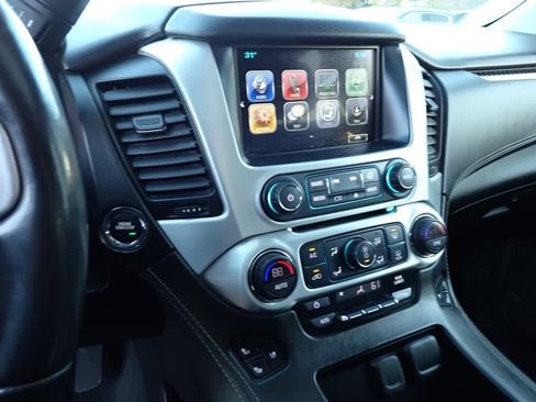 Used 2019 GMC Yukon XL SLT image 12