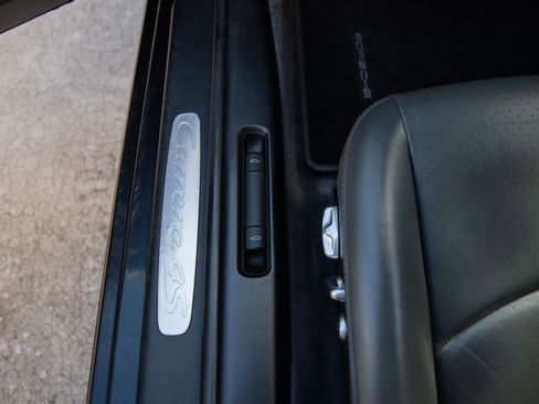 Used 2006 Porsche 911 Carrera 4S image 35