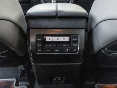 Used 2023 Lexus GX 460 w/ Black Line Special Edition AWD/4WD image 14