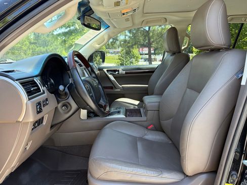Used 2018 Lexus GX 460 Premium AWD/4WD image 35