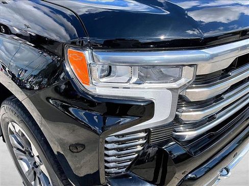 Certified 2024 Chevrolet Silverado 1500 High Country image 28