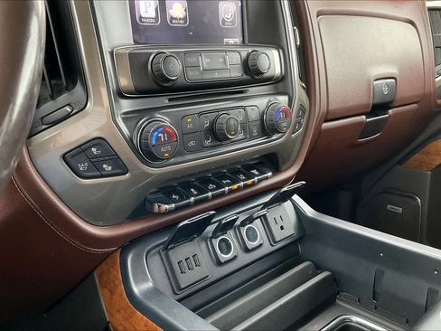 Used 2015 Chevrolet Silverado 2500 High Country w/ Duramax Plus Package AWD/4WD image 34