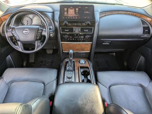 Used 2024 Nissan Armada SL image 25