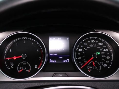 Used 2017 Volkswagen Golf S FWD image 18