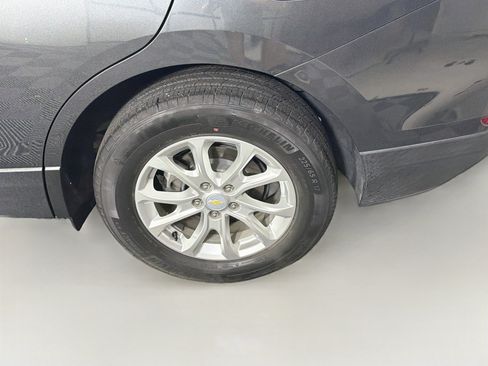 Used 2020 Chevrolet Equinox LS FWD image 11