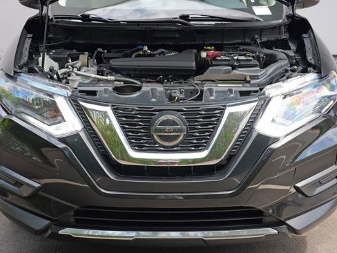 Used 2020 Nissan Rogue SV FWD image 7
