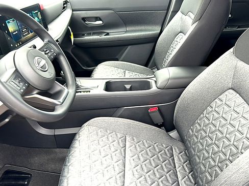 New 2026 Nissan Kicks SV image 10