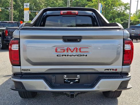 Certified 2025 GMC Canyon AT4 w/ Nightfall Edition AWD/4WD image 5