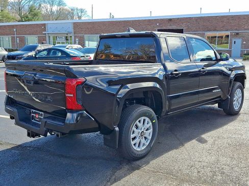 New 2026 Toyota Tacoma SR5 image 18
