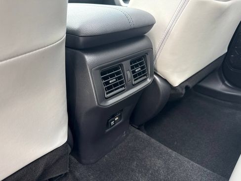 Used 2021 Toyota RAV4 Limited FWD image 36