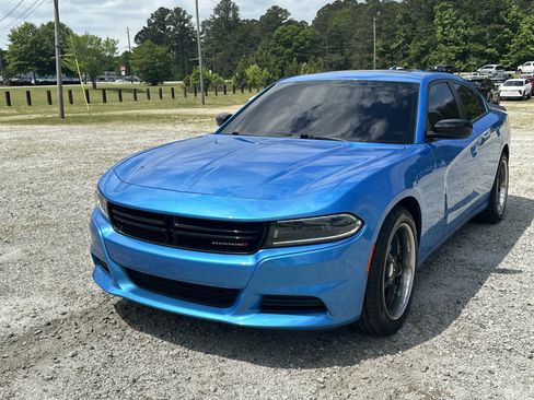 Used 2023 Dodge Charger SXT w/ Cold Weather Package RWD image 1