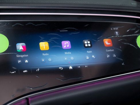 Used 2025 Mercedes-Benz E 350 Sedan image 17