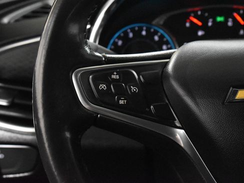 Used 2018 Chevrolet Malibu LT image 10