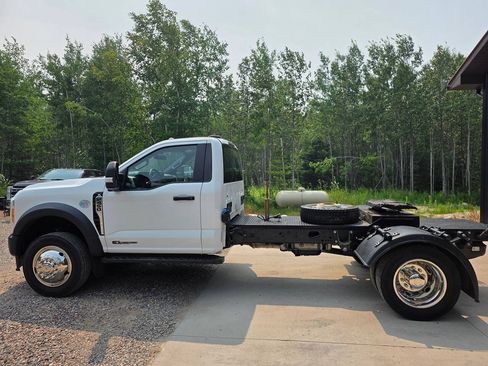 Used 2023 Ford F450 XL AWD/4WD image 3