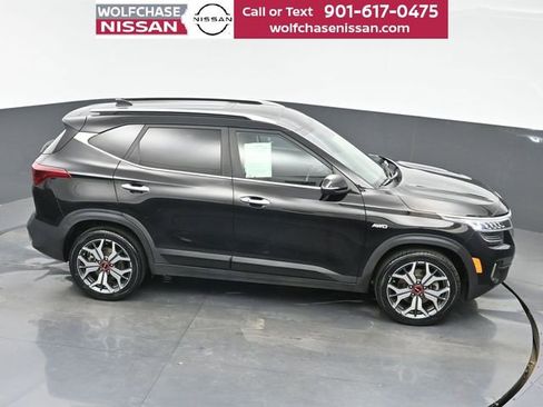 Used 2023 Kia Seltos SX w/ SX Sunroof Package image 30